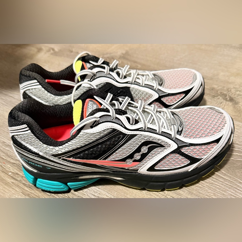 Saucony Progrid Guide 7 S70936-19 Size 9.5